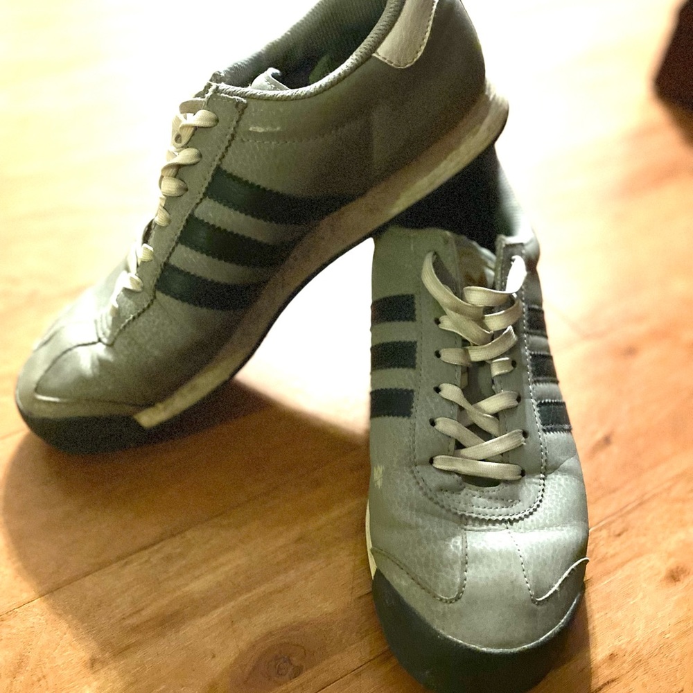 Adidas Mens GRAY Tennis Shoes - Sz 8.5